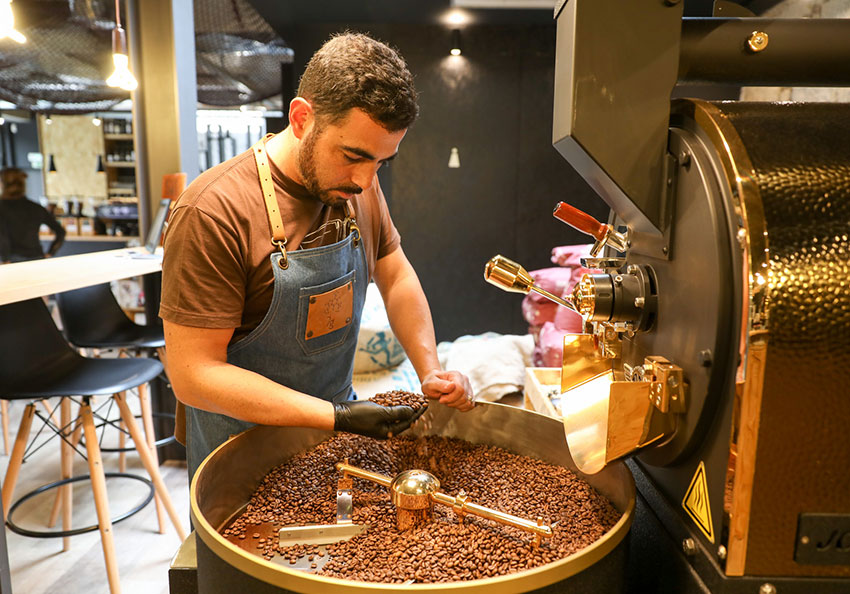 7g Roaster Specialty Coffee Shop in Porto